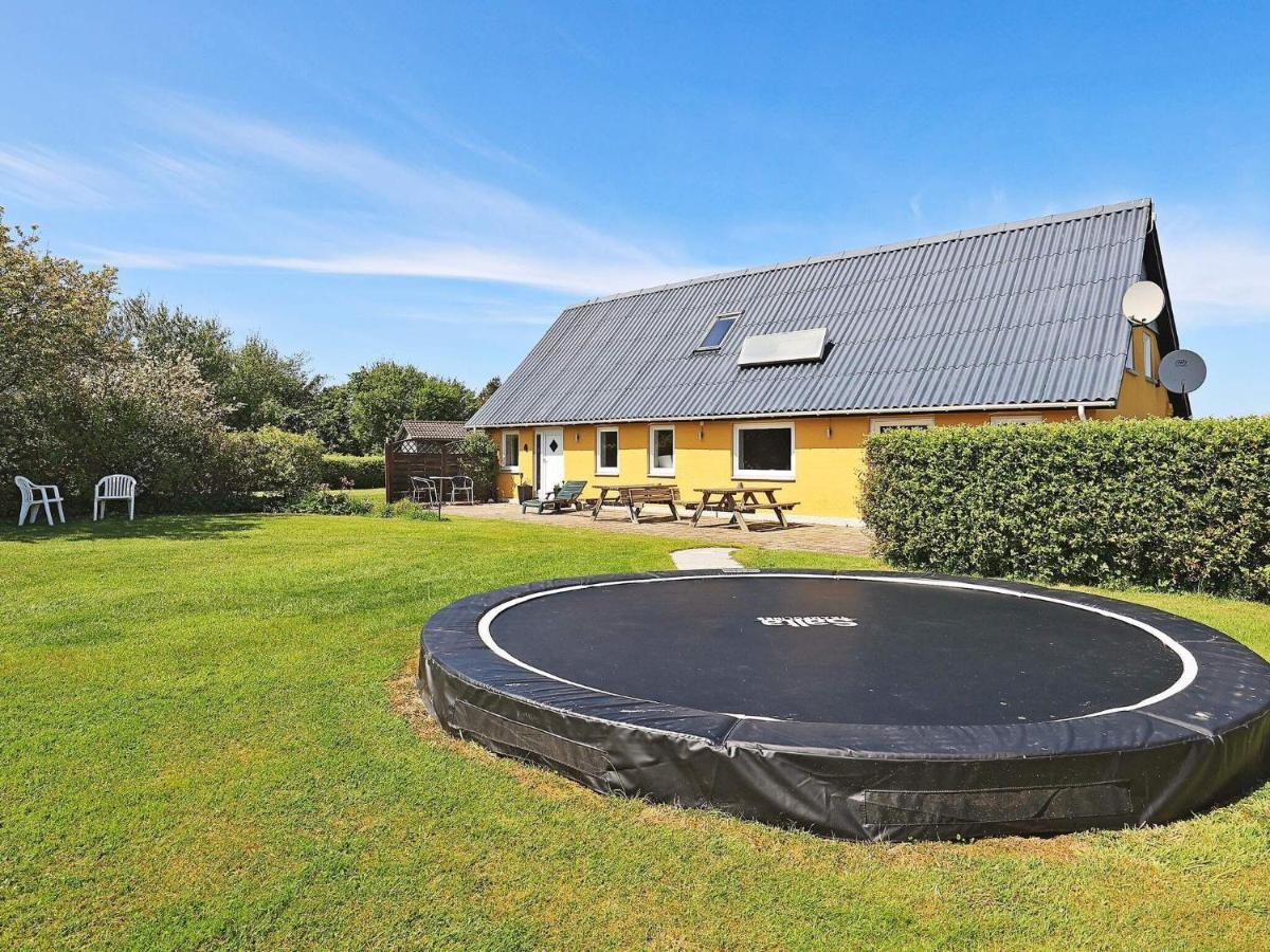 10 Person Holiday Home In Vinderup Eksteriør billede